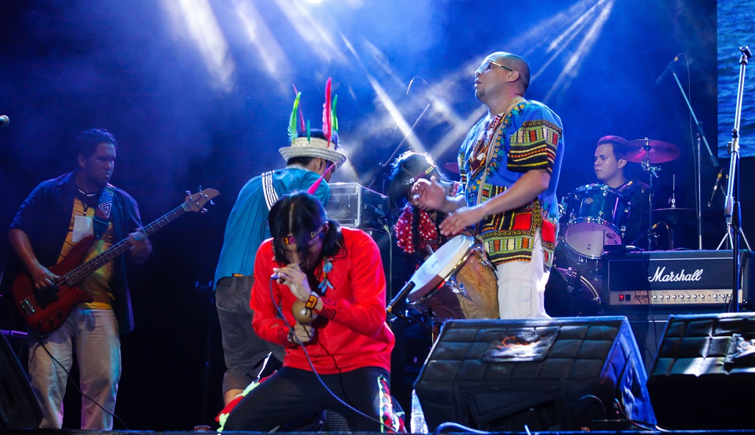 27 Banda La Tribu x21