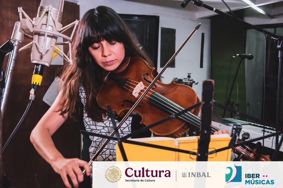 La artista sonora mexicana Valeria Espinosa Galán presentará su proyecto Azoteístas  dentro de la Muestra de Cine Latinoamericano Independiente, gestionada por la Cineteca Veracruz